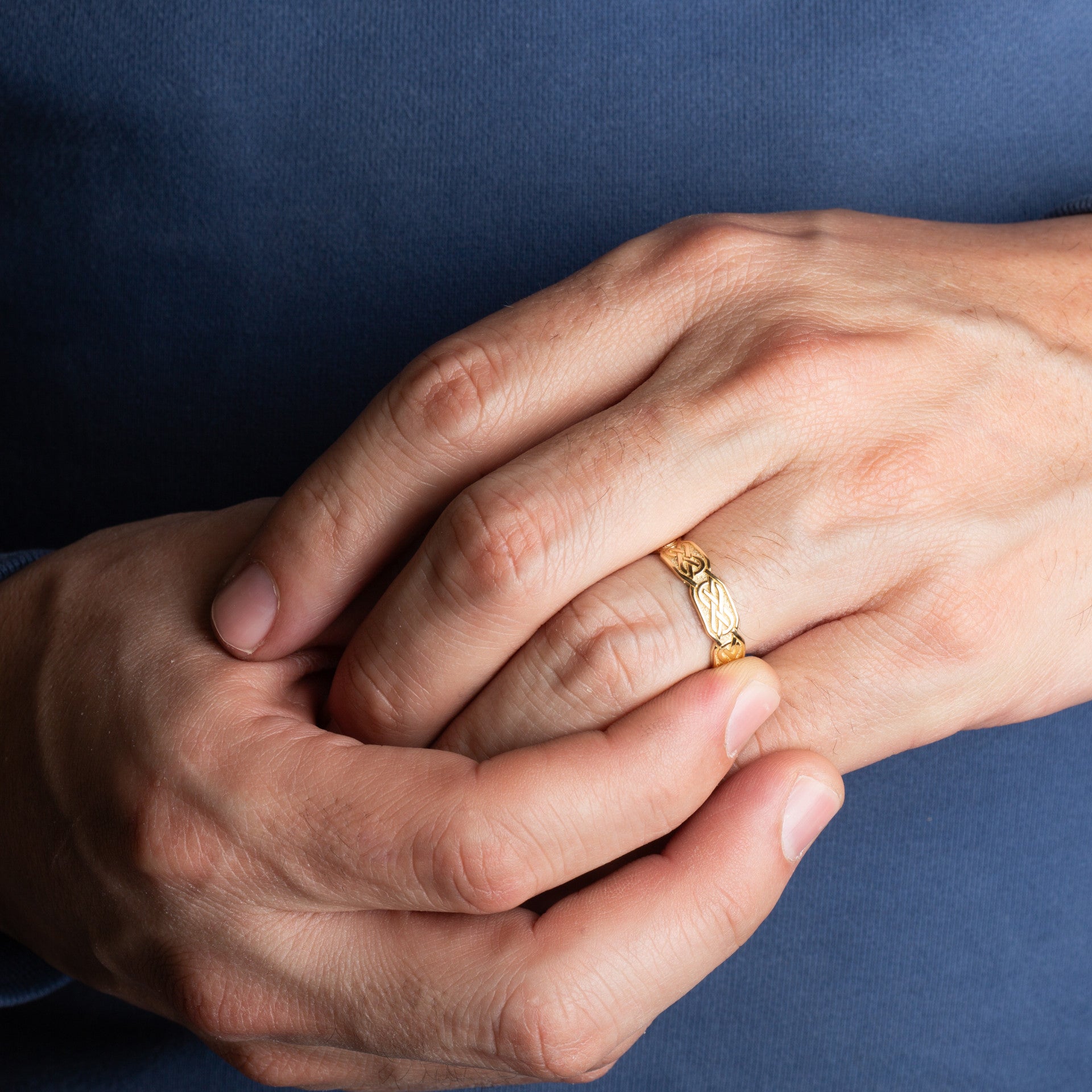 Gold Infinity Knot Band Ring (Available in Yellow/Rose/White Gold)