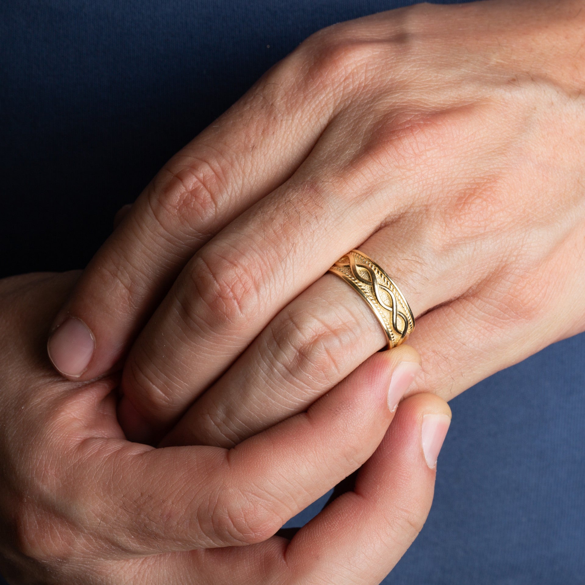 Gold Infinity Milgrain Textured Band Ring (Available in Yellow/Rose/White Gold)