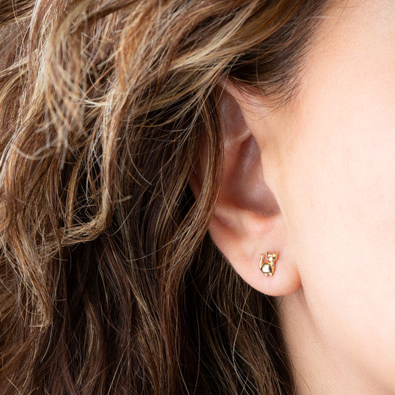 14K Yellow Gold Pet Cat Stud Earrings