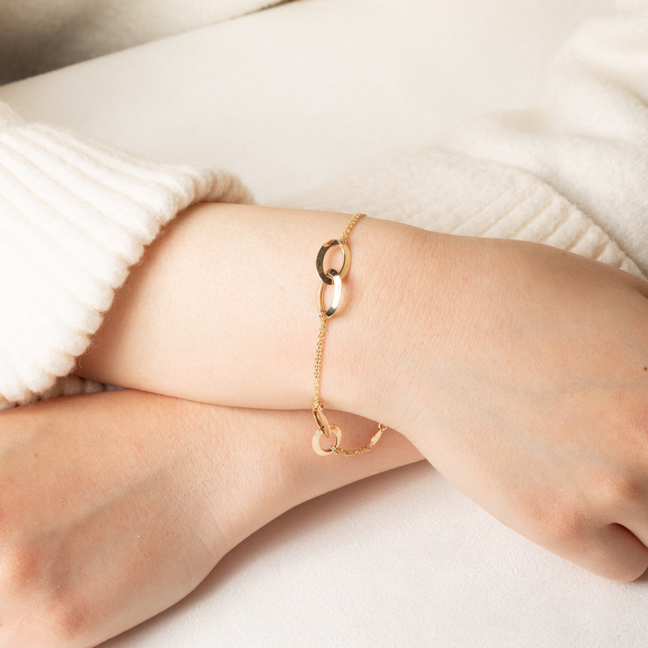 14K Yellow Gold Oval Link Love Knot Bracelet 7