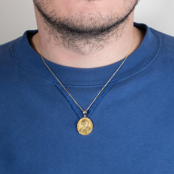 Gold Religious Patron Saint John Paul II Beaded Medallion Pendant Necklace (Available in Yellow/Rose/White Gold)