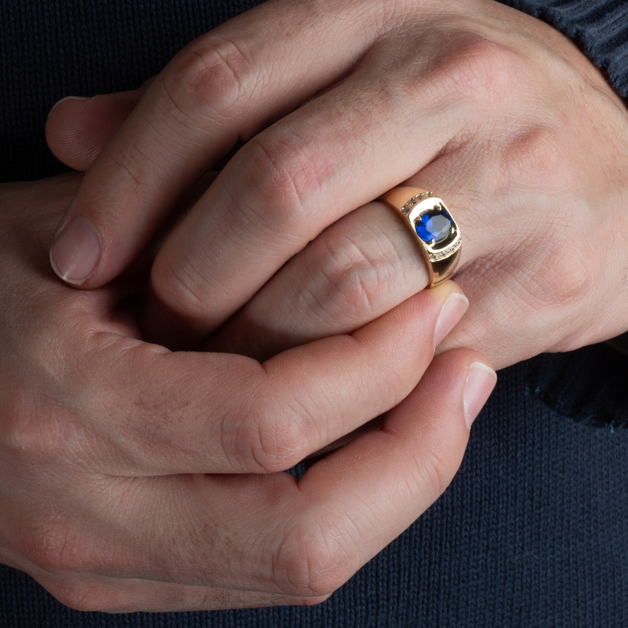 Yellow Gold Men's Elegant Sapphire Ring With Diamonds