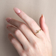 Gold Elegant Swan Ring (Available in Yellow/Rose/White Gold)