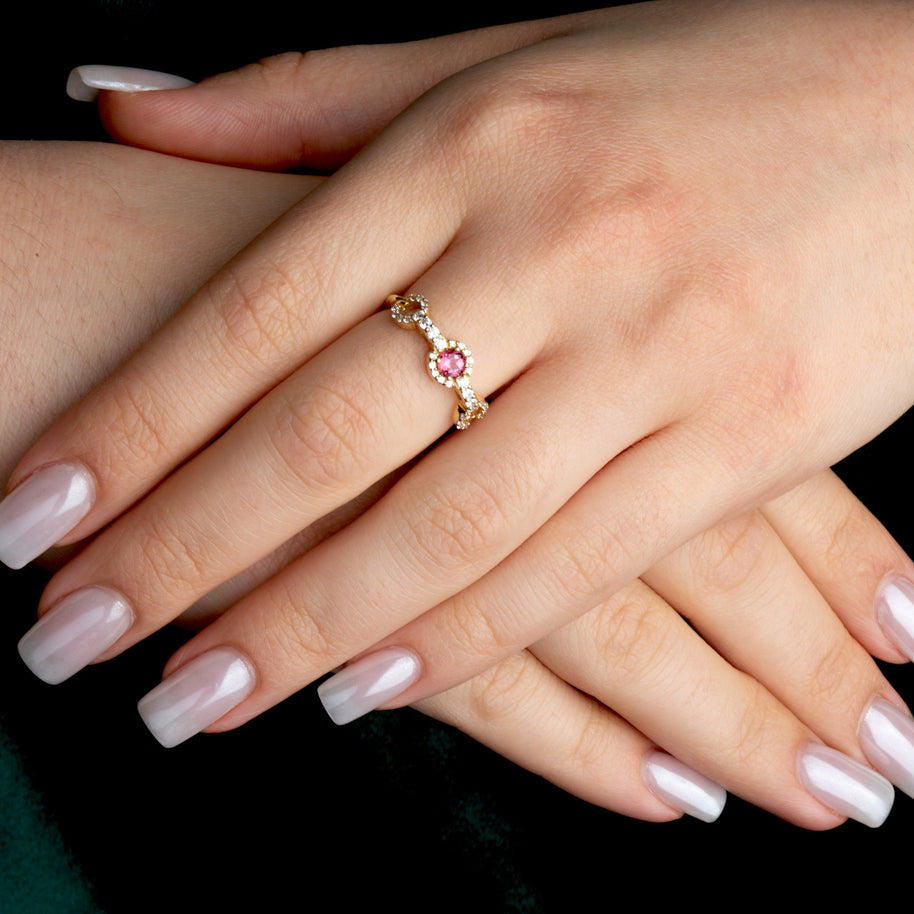 Gold Round Gemstone Diamond Studded Chain Link Ring (Available in Yellow/Rose/White Gold)