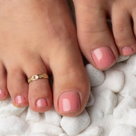 Gold Woman's Bohemian Chic Floral Toe Ring