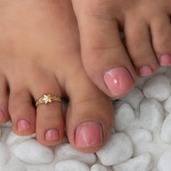 Gold Womans's Blooming Charm Floral Toe Ring