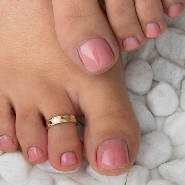 Gold Woman's Dolphin Motif Toe Ring