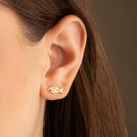 14K Yellow Gold Diamond Cut Fish Ocean Stud Earrings