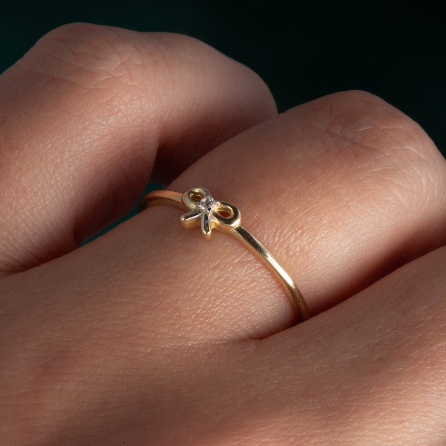 14K Yellow Gold Cubic Zirconia Bow Tie Ribbon Ring