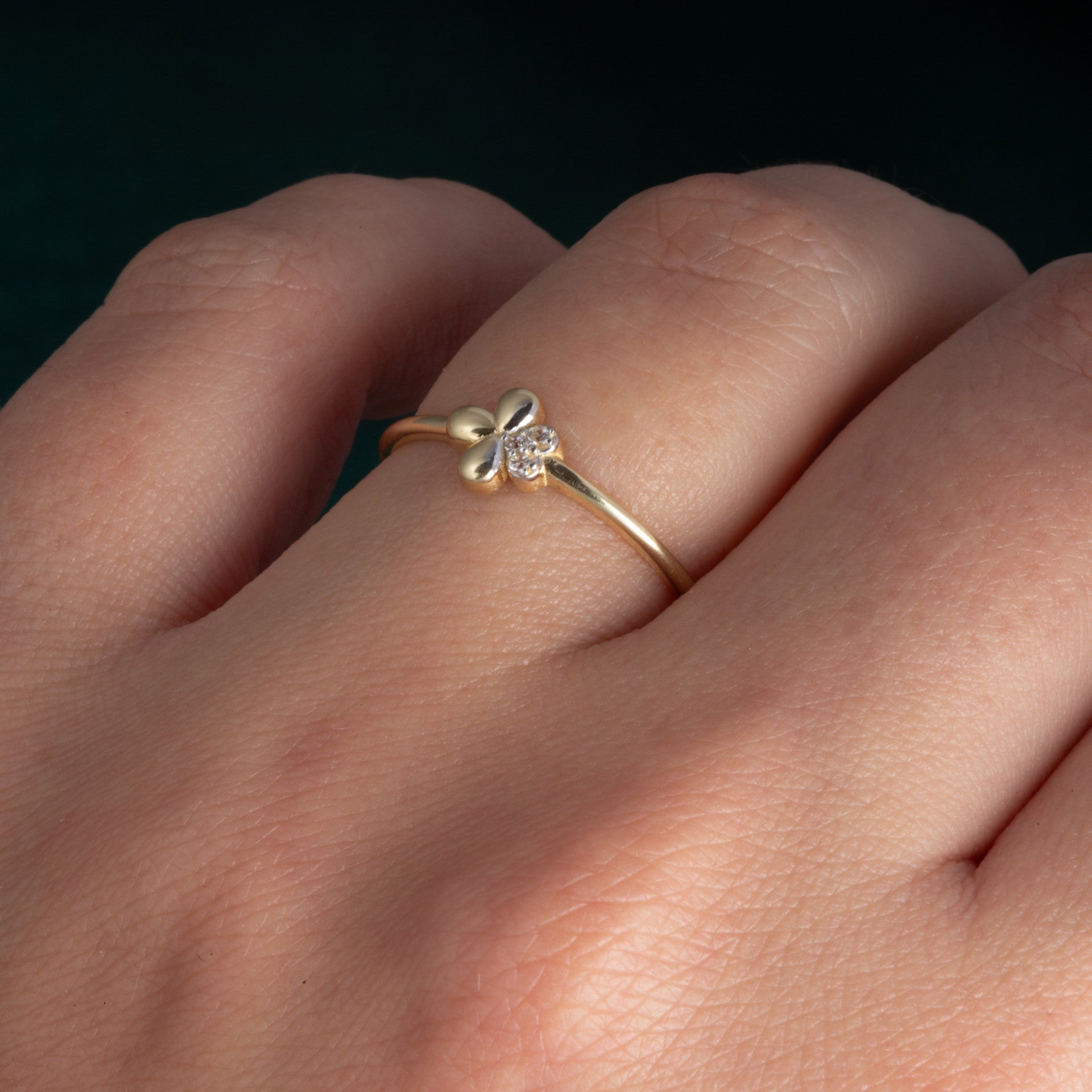 14K Yellow Gold Daisy Flower Cubic Zirconia Ring