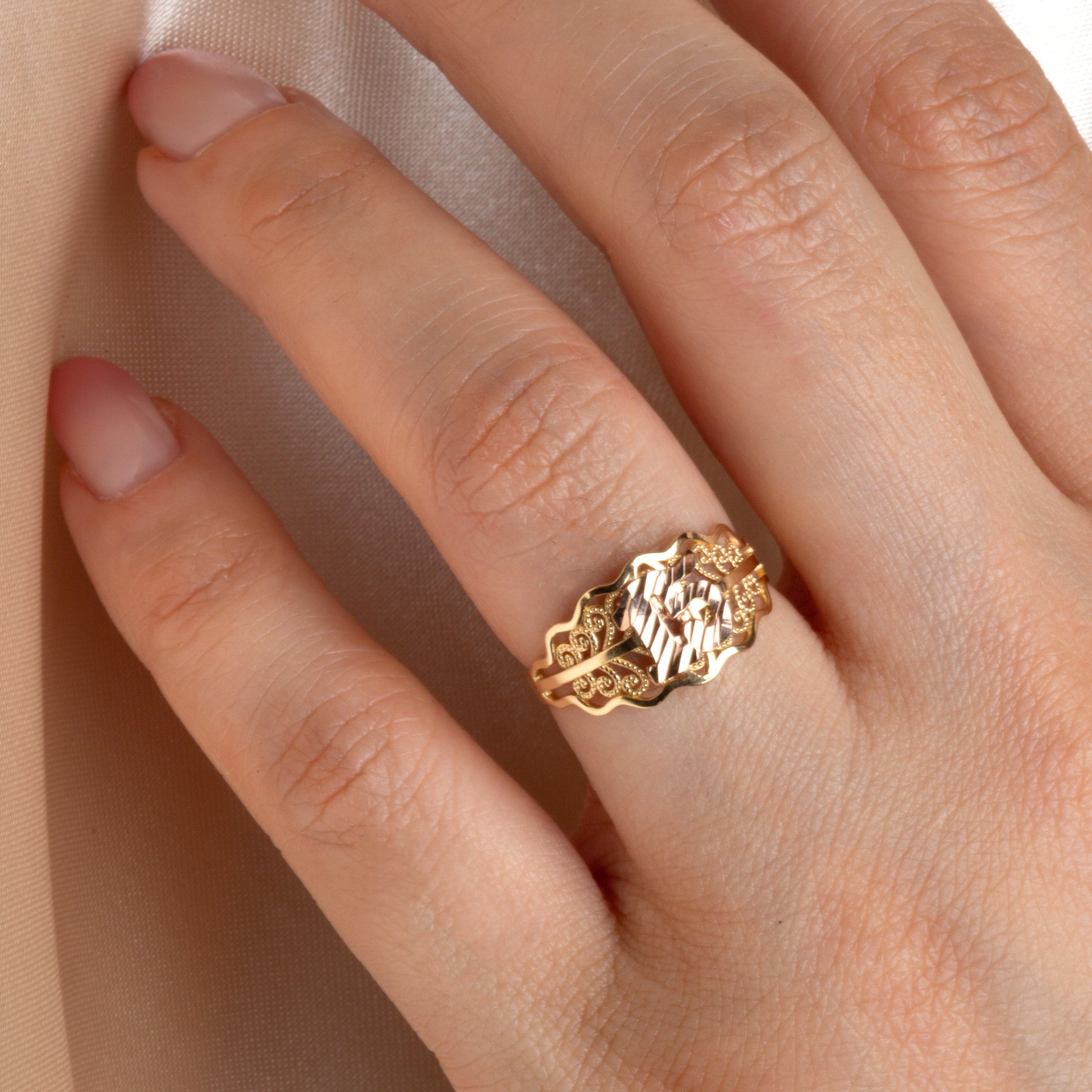 Gold Woman's Cherished 15 Años Ring (Available in Yellow/White Gold)