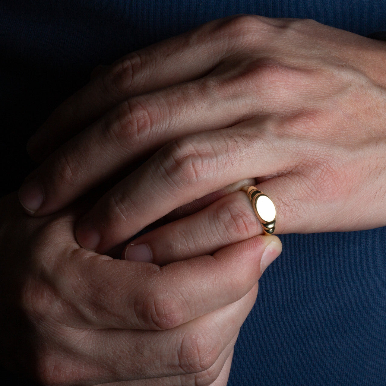 Gold Ribbed Oval Engravable Signet Ring (Available in Yellow/Rose/White Gold)