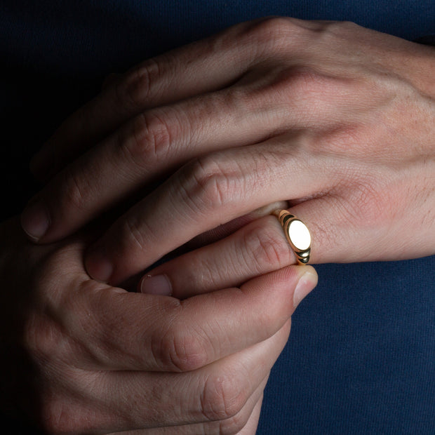 Gold Ribbed Oval Engravable Signet Ring (Available in Yellow/Rose/White Gold)