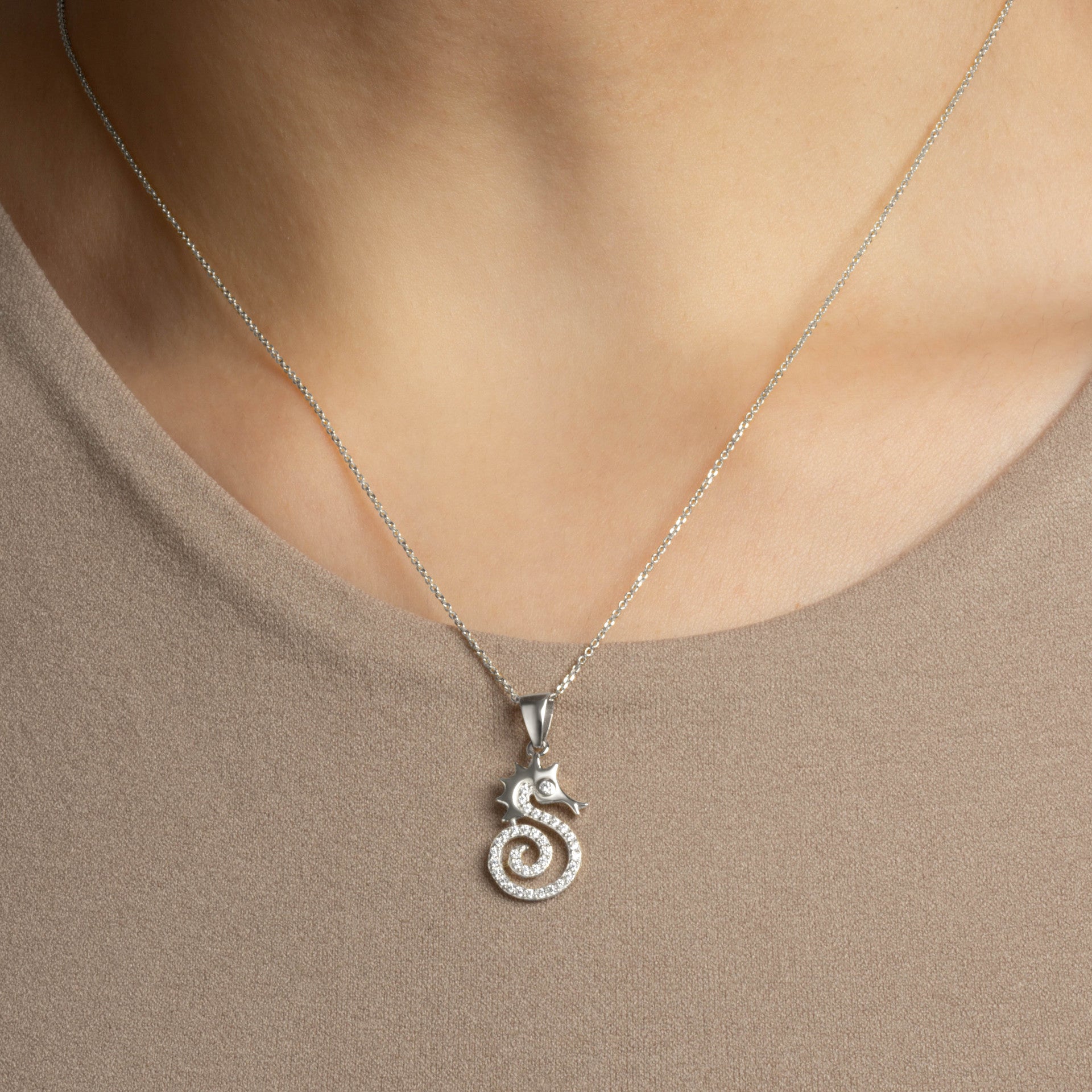 .925 Sterling Silver Cubic Zirconia Seahorse Pendant Necklace