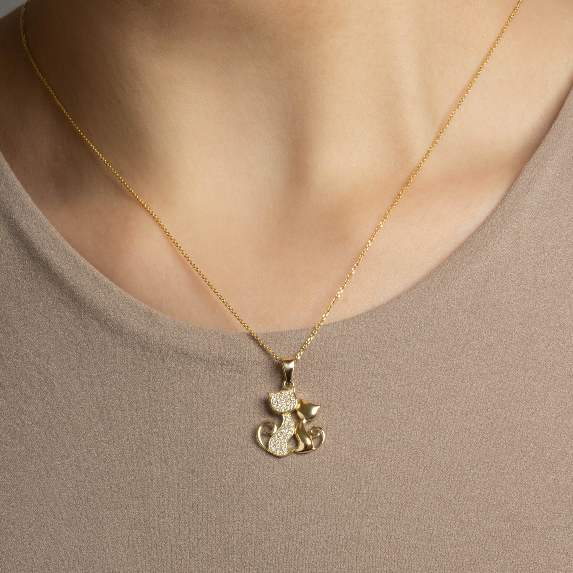 Gold Cubic Zirconia Pet Cats Silhouette Pendant Necklace (Available in Yellow/Rose/White Gold)