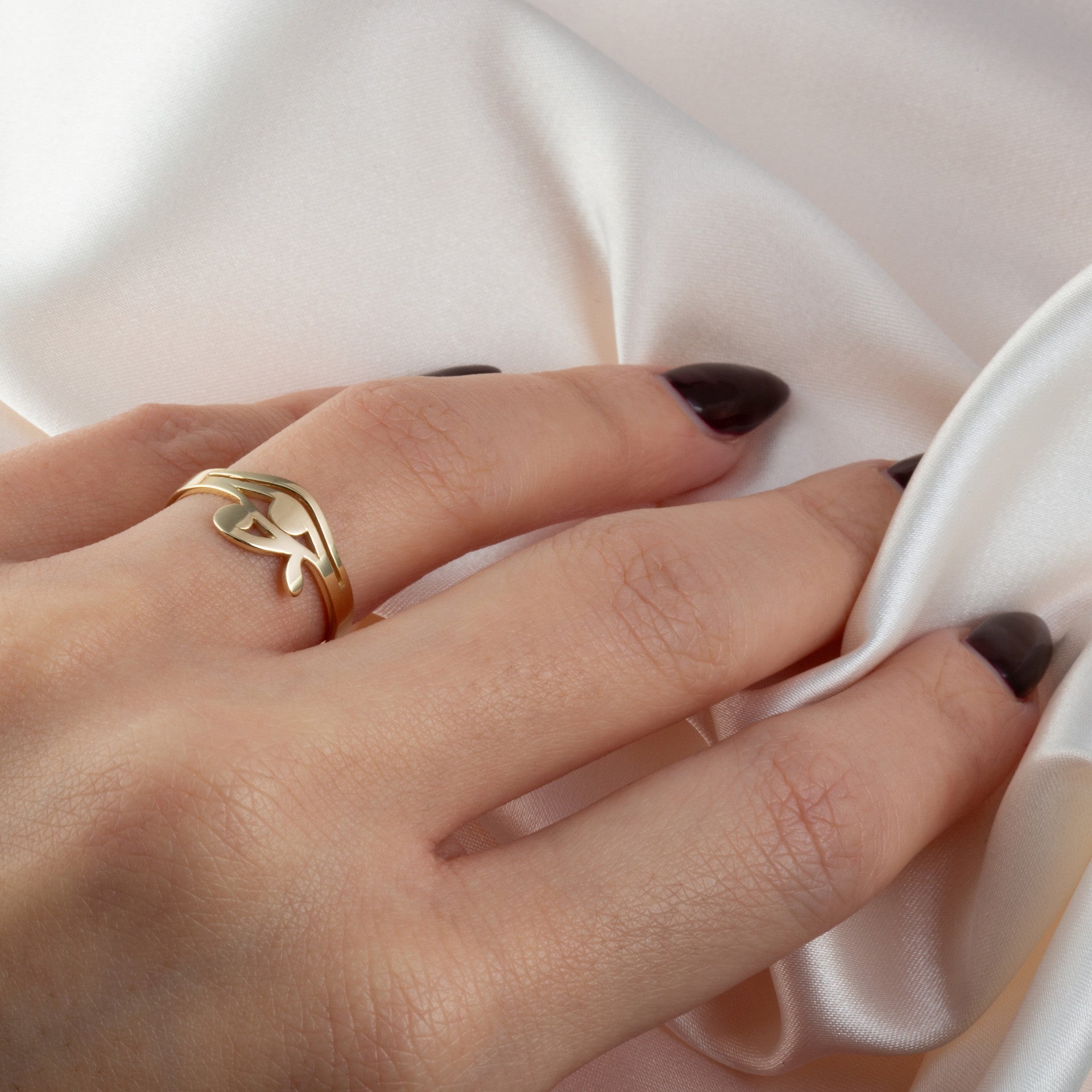 Gold Egyptian Eye Of Horus Wadjet Ring (Available in Yellow/Rose/White Gold)