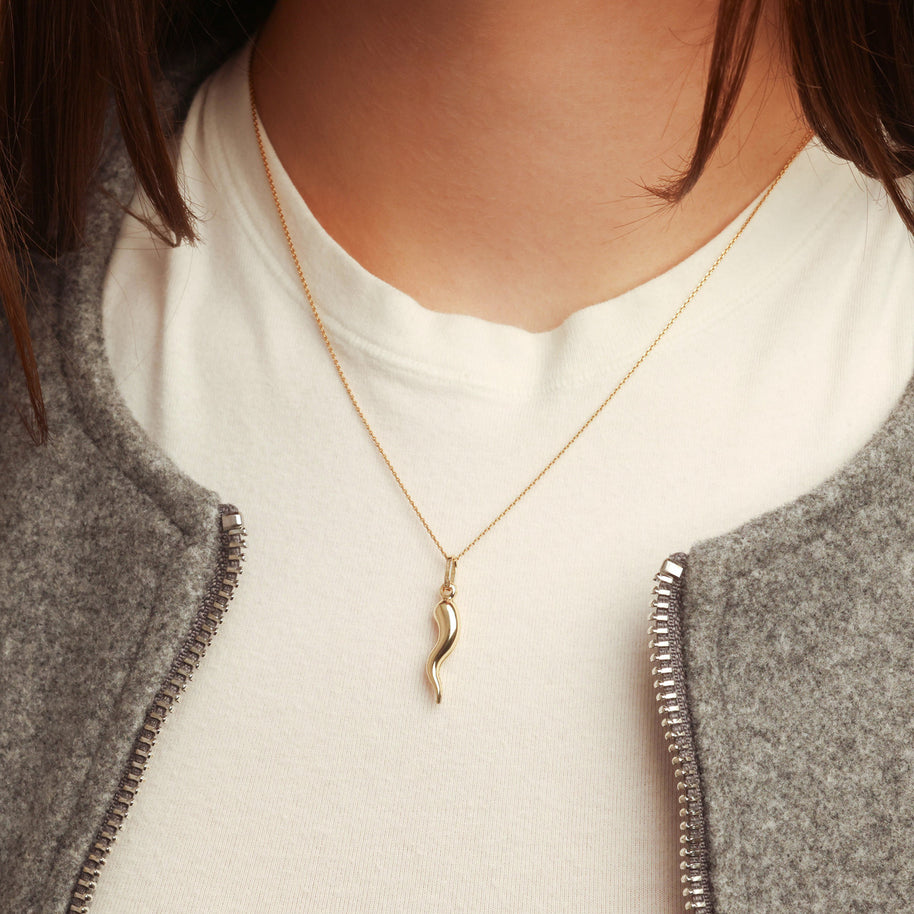 14K Gold Lucky Italian Horn Cornicello Pendant Necklace