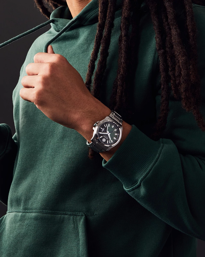 Citizen AW1351-56W Chronograph Black & Green Dial Hulk Smash Men's Watch