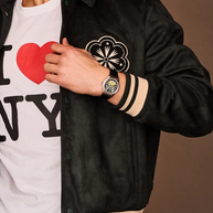 Citizen AW1860-01W Disney Mickey Mouse & Pluto “NYC” Black Dial Men's Watch