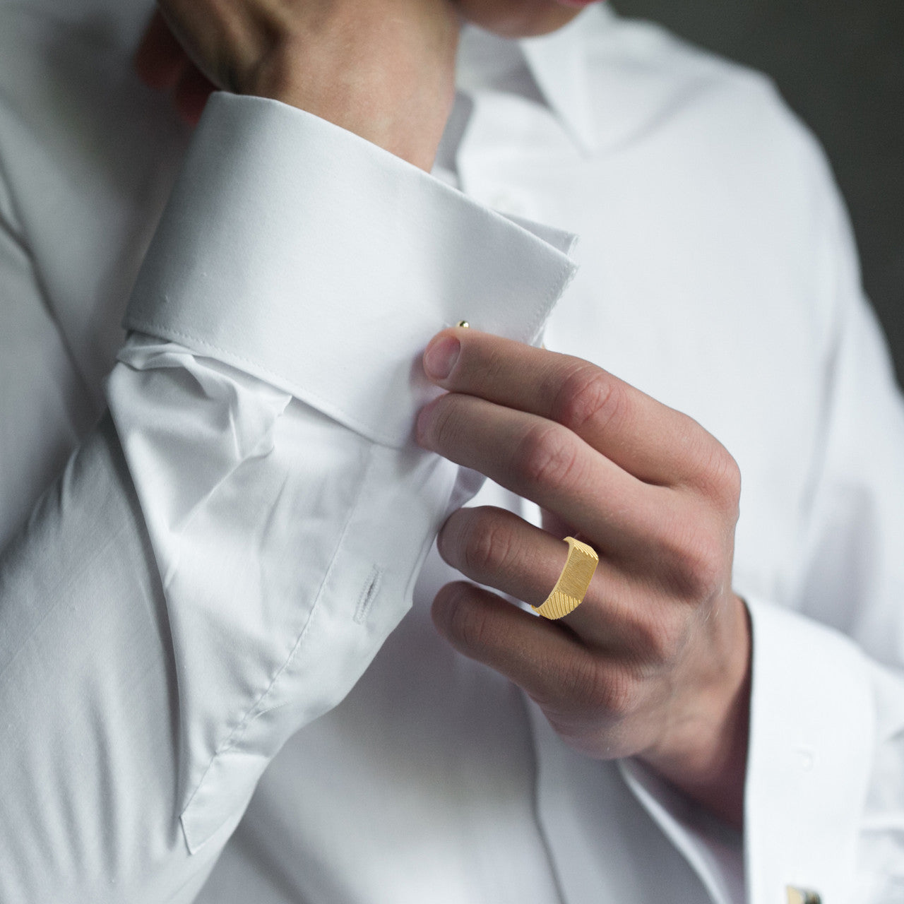 Gold Rectangle Striped Engravable Signet Ring (Available in Yellow/Rose/White Gold)