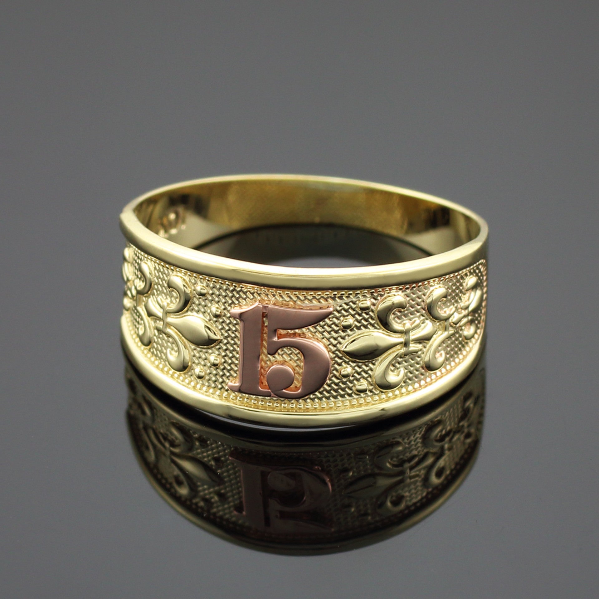 Two-Tone Gold 15 Años Fleur-de-lis Quinceañera Textured Band Ring