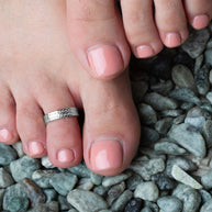 .925 Sterling Silver Woman's Elegant Milgrain Weave Toe Ring