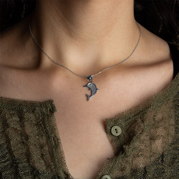 .925 Sterling Silver Ocean Dolphin Beaded Pendant Necklace