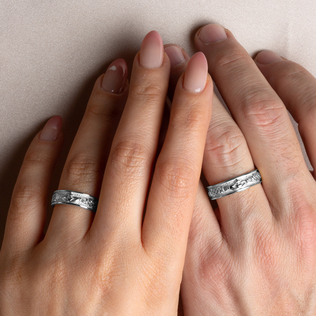 .925 Sterling Silver Unisex Celtic Claddagh Heart Trinity Knot Milgrain Band Ring Set