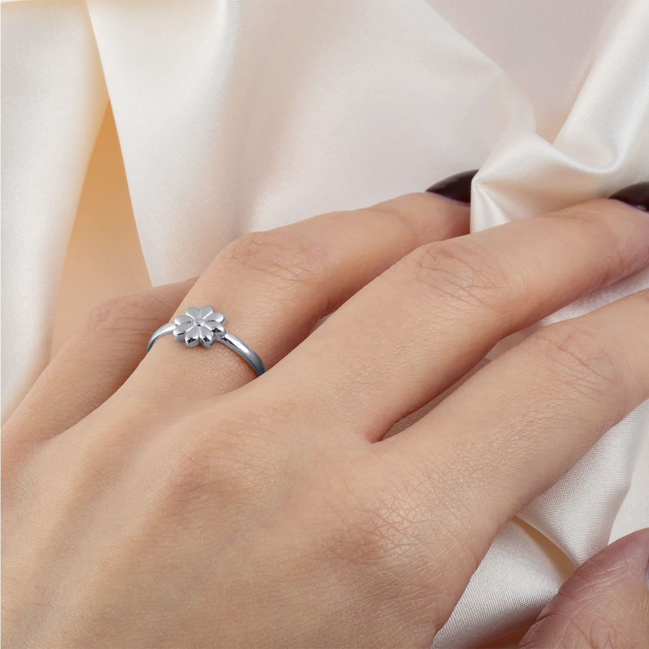 925 Sterling Silver Daisy Flower Ring