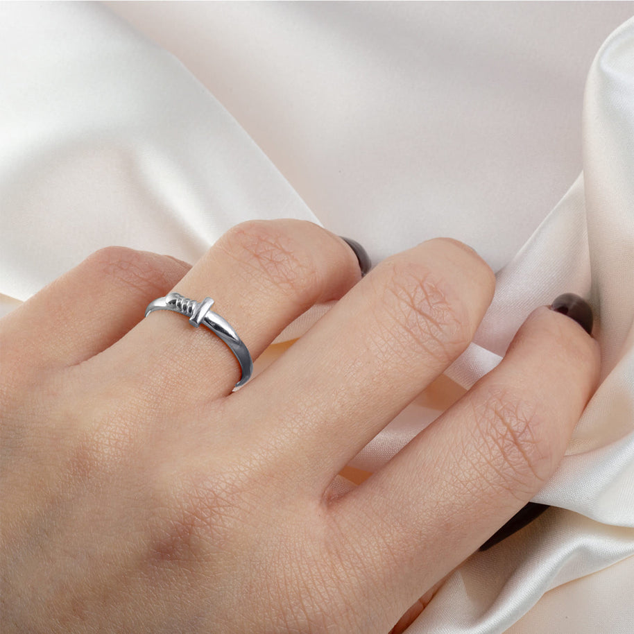 .925 Sterling Silver Medieval Sword Dagger Ring