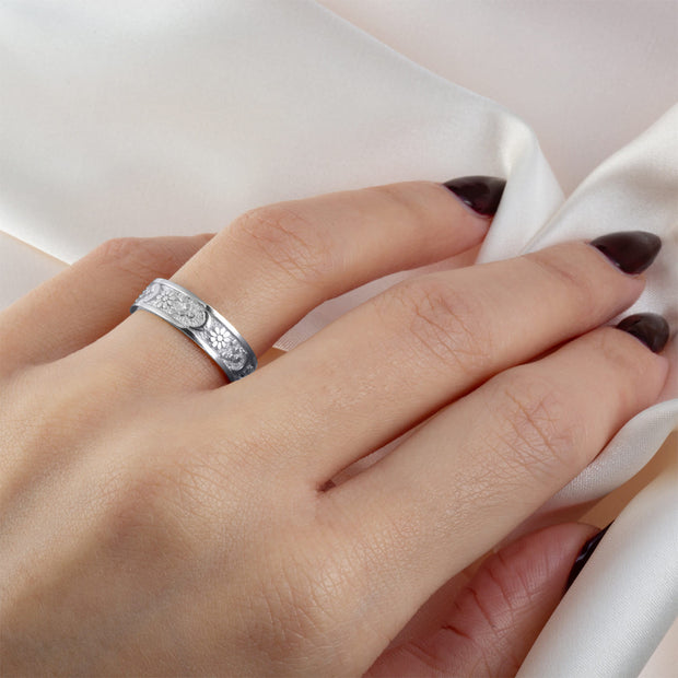 925 Sterling Silver Daisy Flower Moon Textured Band Ring