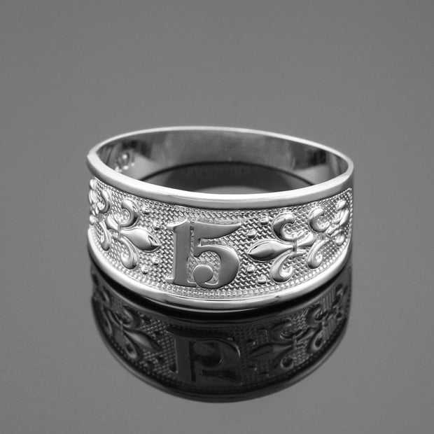White Gold 15 Años Fleur-de-lis Quinceañera Textured Band Ring