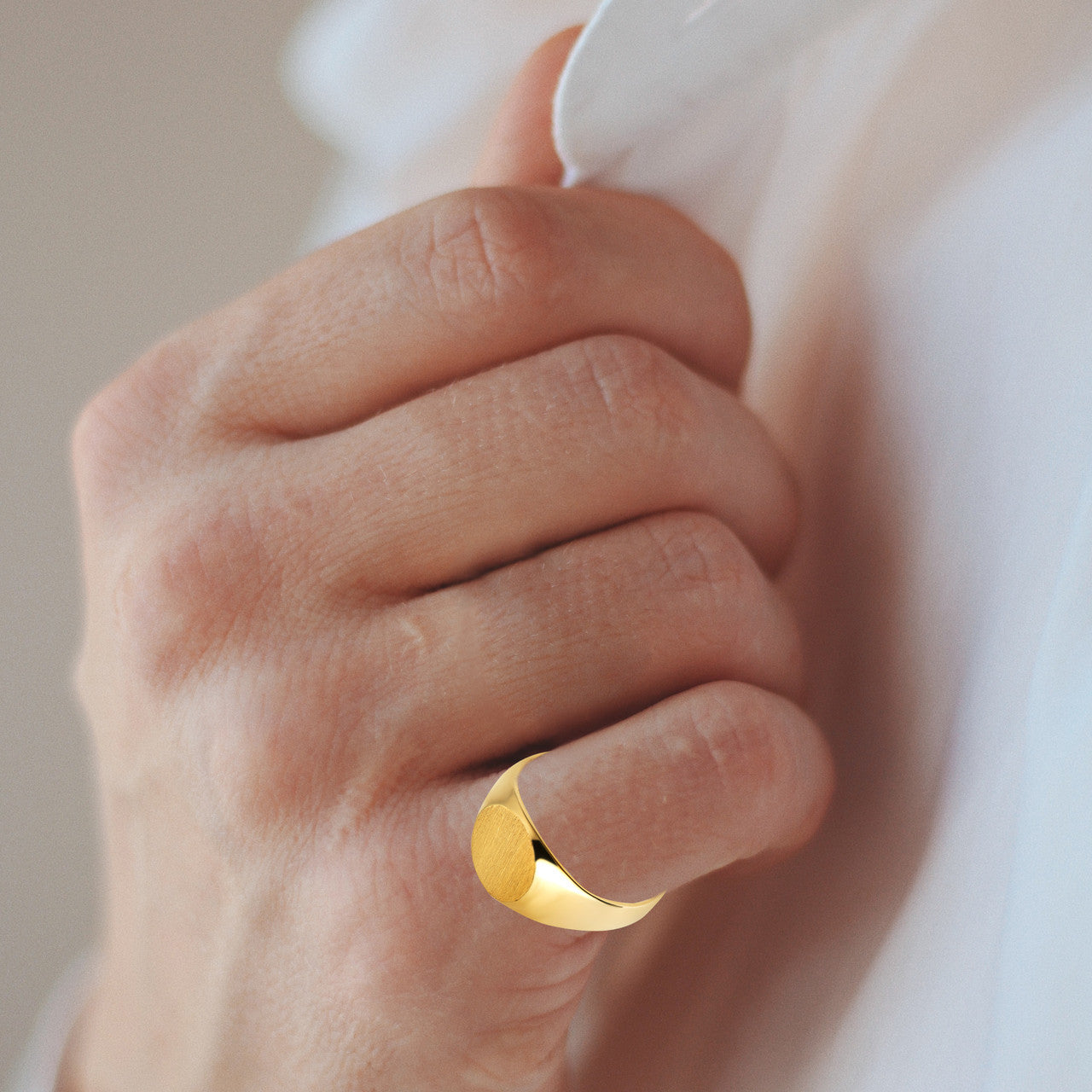 Gold Engravable ﻿Round Signet Pinky Ring (Available in Yellow/Rose/White Gold)