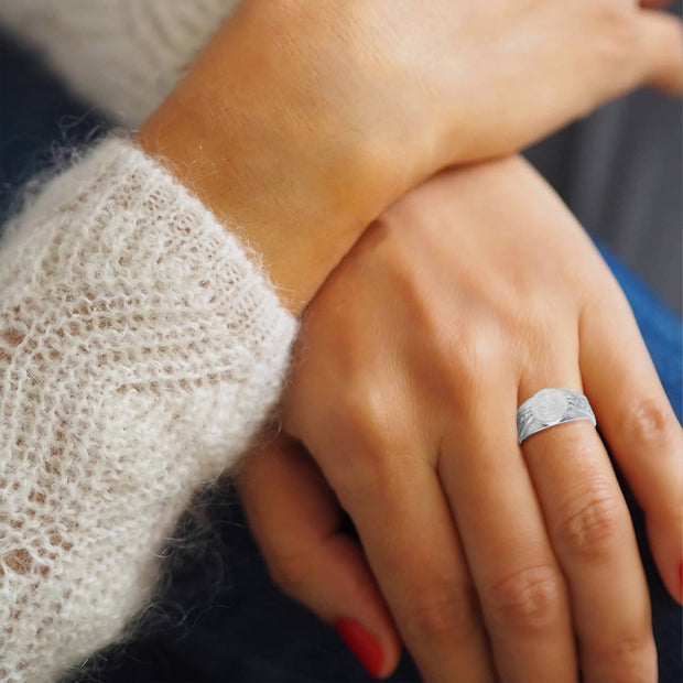 Silver Dainty Textured Engravable Signet Ring