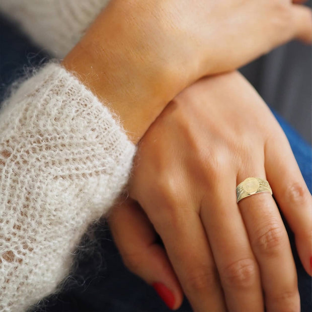 Gold Dainty Textured Engravable Signet Ring (Available in Yellow/Rose/White Gold)