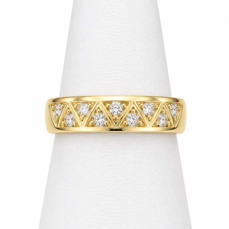10K Yellow Gold Men's Triangle CZ Station Band