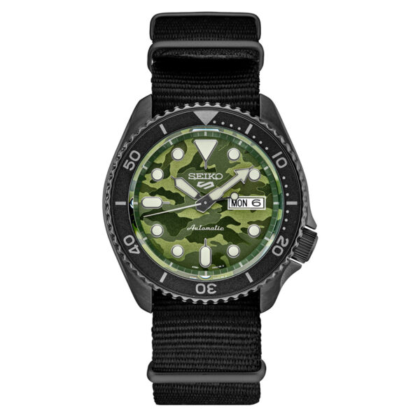 Seiko 5 SRPJ37 - Sports Automatic Watch with Green Camo Dial