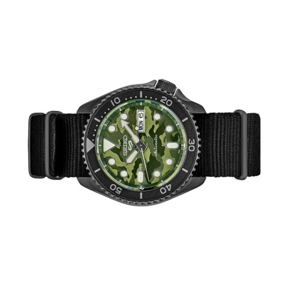 Seiko 5 SRPJ37 - Sports Automatic Watch with Green Camo Dial - Image 3