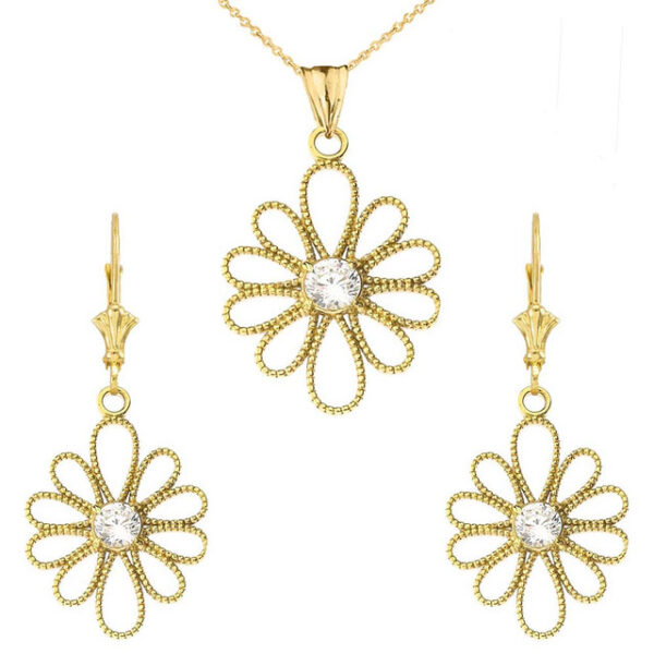 Designer Milgrain Flower Pendant Necklace Set In Yellow Gold