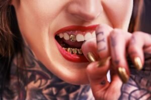 Why do Rappers like Grillz?